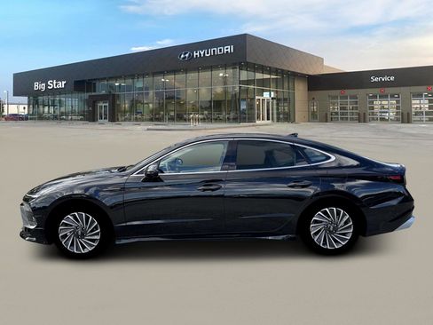 New 2026 Hyundai Sonata Limited FWD image 3