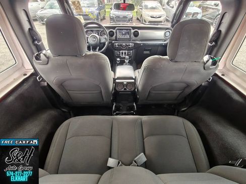Used 2021 Jeep Wrangler Sport AWD/4WD image 19