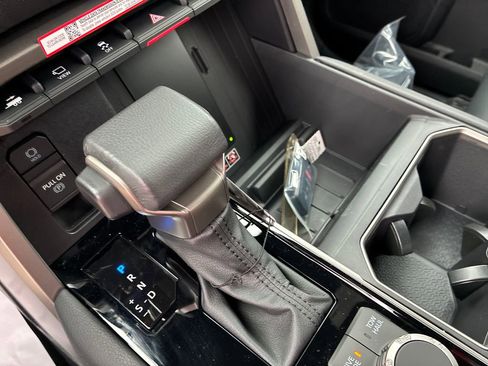 New 2026 Toyota Tundra Limited image 31