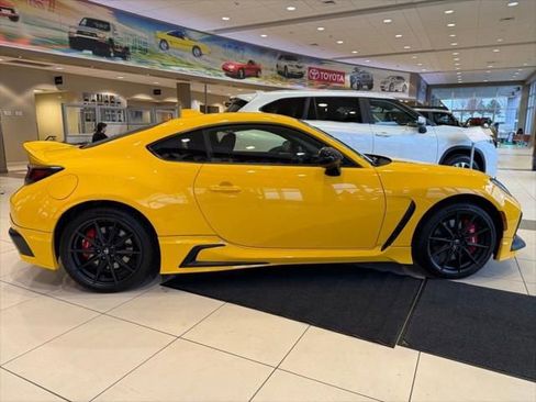 New 2026 Toyota GR86 YUZU Limited image 6