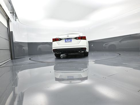 New 2025 Nissan Altima 2.5 SR w/ SR Premium Package image 29