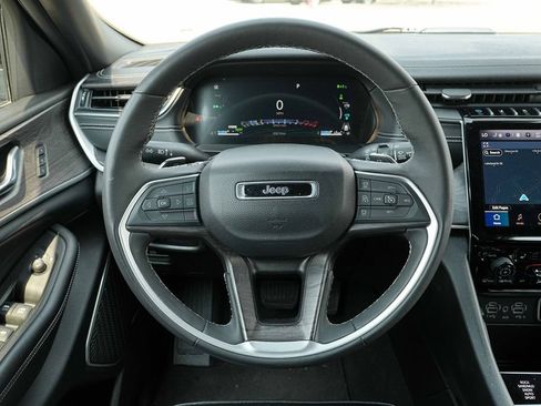 Used 2024 Jeep Grand Cherokee Limited 4xe AWD/4WD image 34