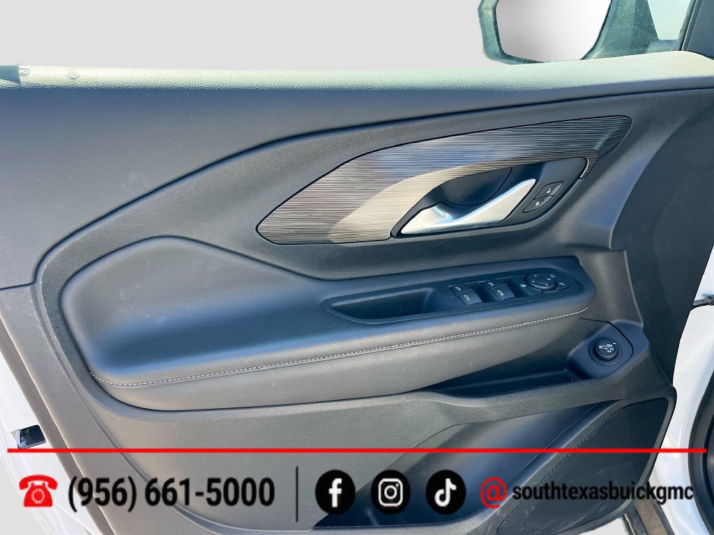 Used 2022 GMC Terrain SLE w/ Driver Convenience Package FWD image 10