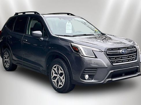 Certified 2023 Subaru Forester Premium image 1
