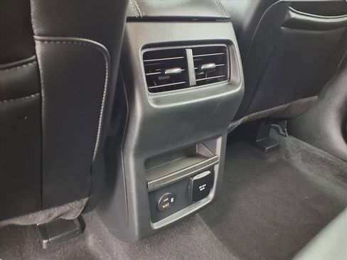 Used 2022 Ford Edge Titanium image 26