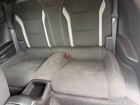 Used 2019 Chevrolet Camaro LT RWD image 17