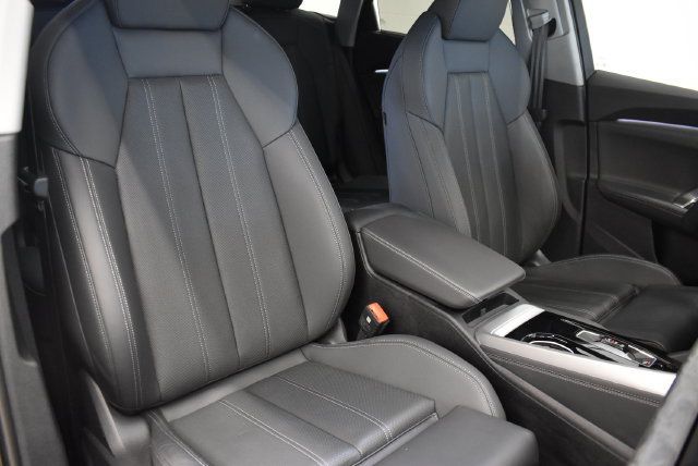 Used 2025 Audi Q5 Prestige AWD/4WD image 6