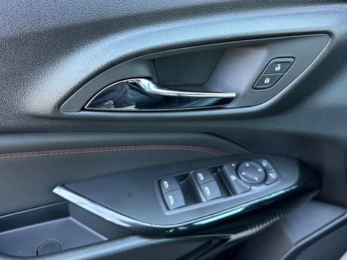 New 2026 Chevrolet Trax LT w/ LT Convenience Package FWD image 11