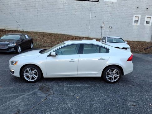 Used 2015 Volvo S60 T5 Premier image 8