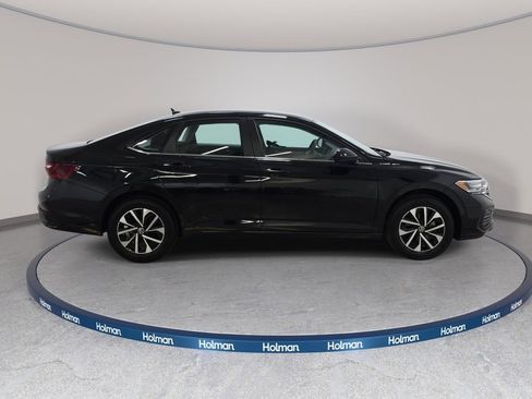 Used 2023 Volkswagen Jetta S image 5