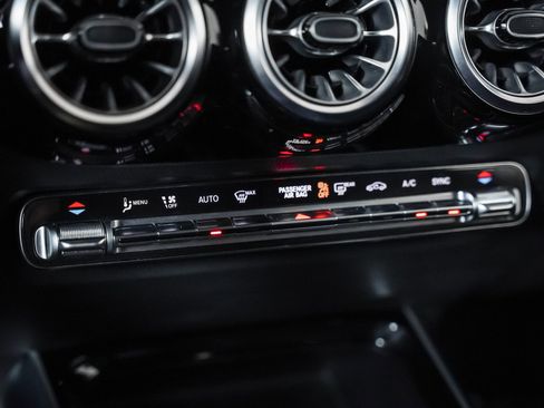 Certified 2023 Mercedes-Benz GLA 250 w/ Premium Package image 20