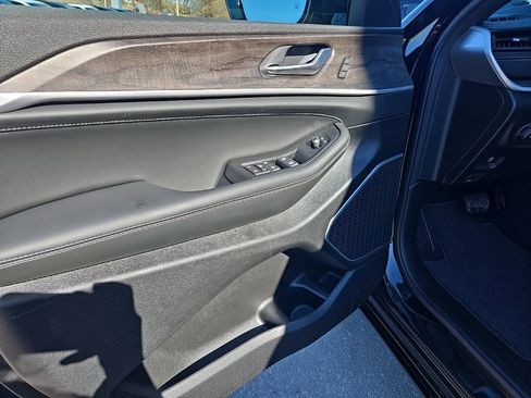 New 2026 Jeep Grand Cherokee L Limited AWD/4WD image 29