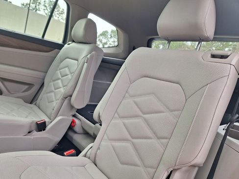 New 2026 Volkswagen Atlas SE image 24