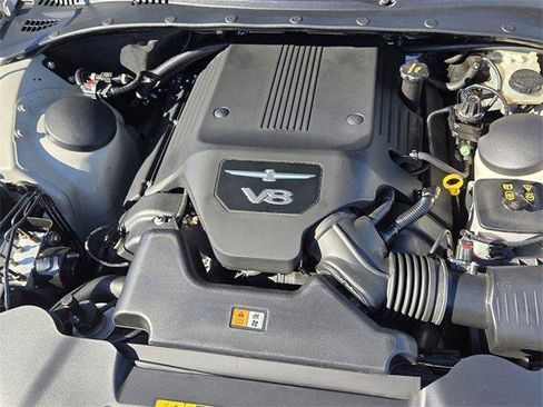 Used 2005 Ford Thunderbird 50th Anniversary image 18