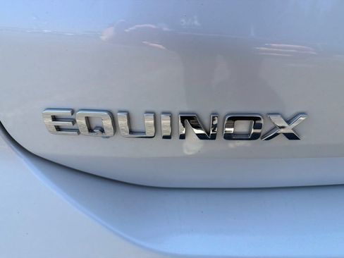 Used 2023 Chevrolet Equinox LT AWD/4WD image 7