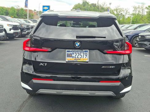 Used 2023 BMW X1 xDrive28i AWD/4WD image 5