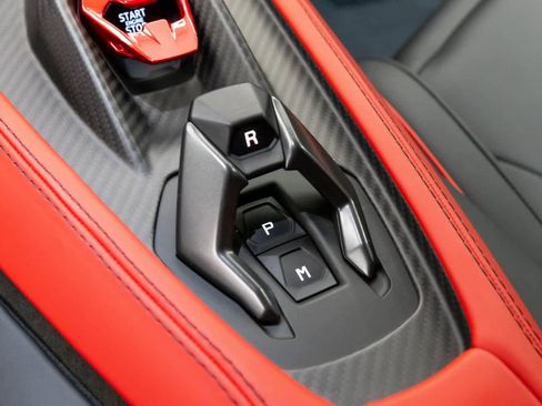 Used 2024 Lamborghini Revuelto image 17