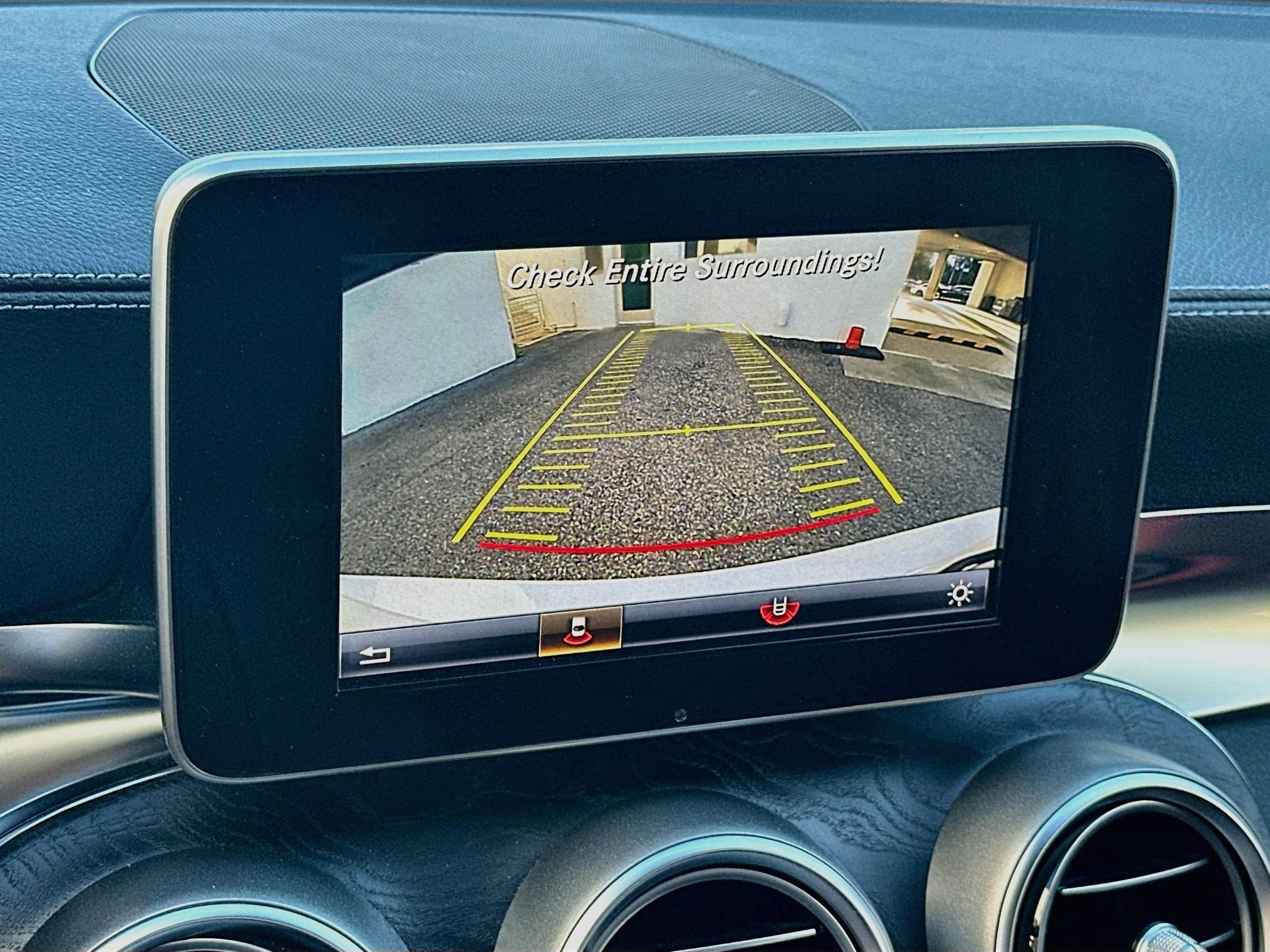 Used 2015 Mercedes-Benz C 300 Sedan image 14
