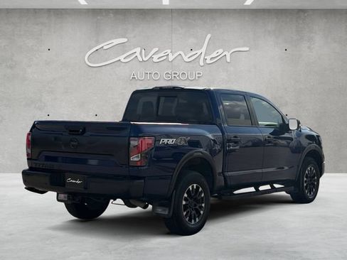 Used 2020 Nissan Titan PRO-4X w/ Pro-4x Convenience Package AWD/4WD image 16