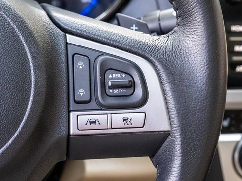 Used 2017 Subaru Legacy 2.5i Limited AWD/4WD image 23