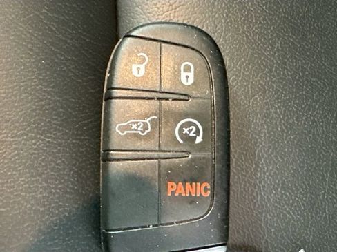 Used 2022 Dodge Durango GT image 17