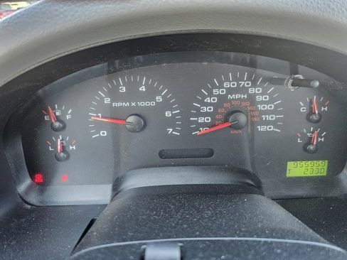 Used 2005 Ford F150 STX image 11