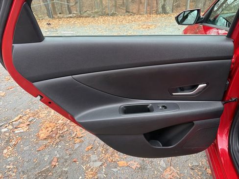 Certified 2022 Hyundai Elantra SEL image 14