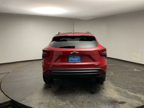 New 2026 Chevrolet Trax RS w/ Sunroof Package image 6