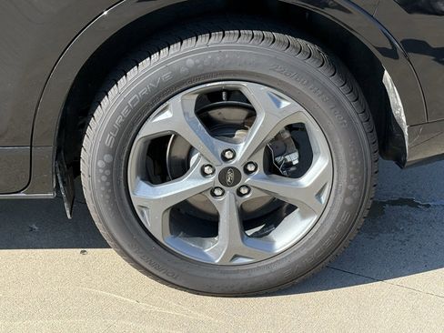 Used 2023 Ford Escape ST-Line image 11