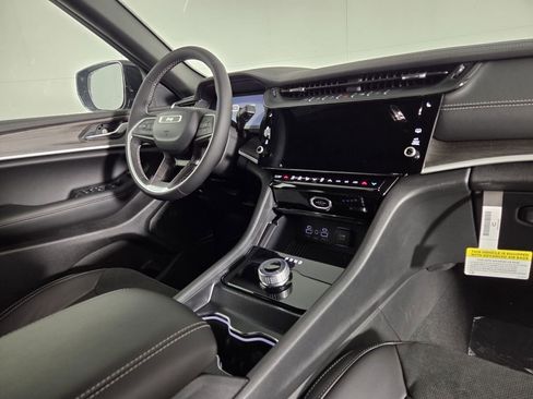 New 2026 Jeep Grand Cherokee Altitude RWD image 20
