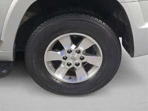 Used 2012 Toyota 4Runner SR5 w/ Convenience Pkg RWD image 4