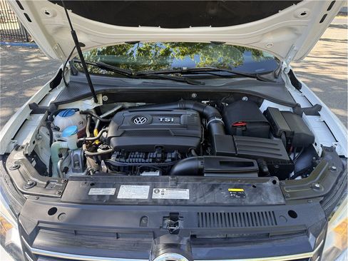 Used 2015 Volkswagen Passat 1.8T S FWD image 11