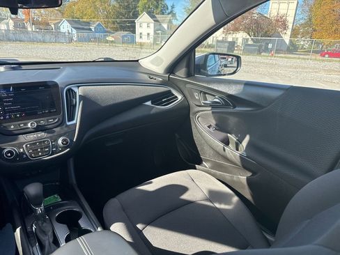 Used 2023 Chevrolet Malibu LT image 13