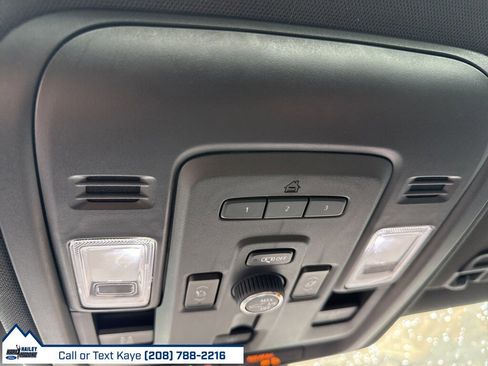 Used 2024 Chevrolet Suburban High Country w/ Advanced Technology Package image 31