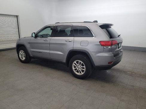 Used 2019 Jeep Grand Cherokee Laredo AWD/4WD image 3