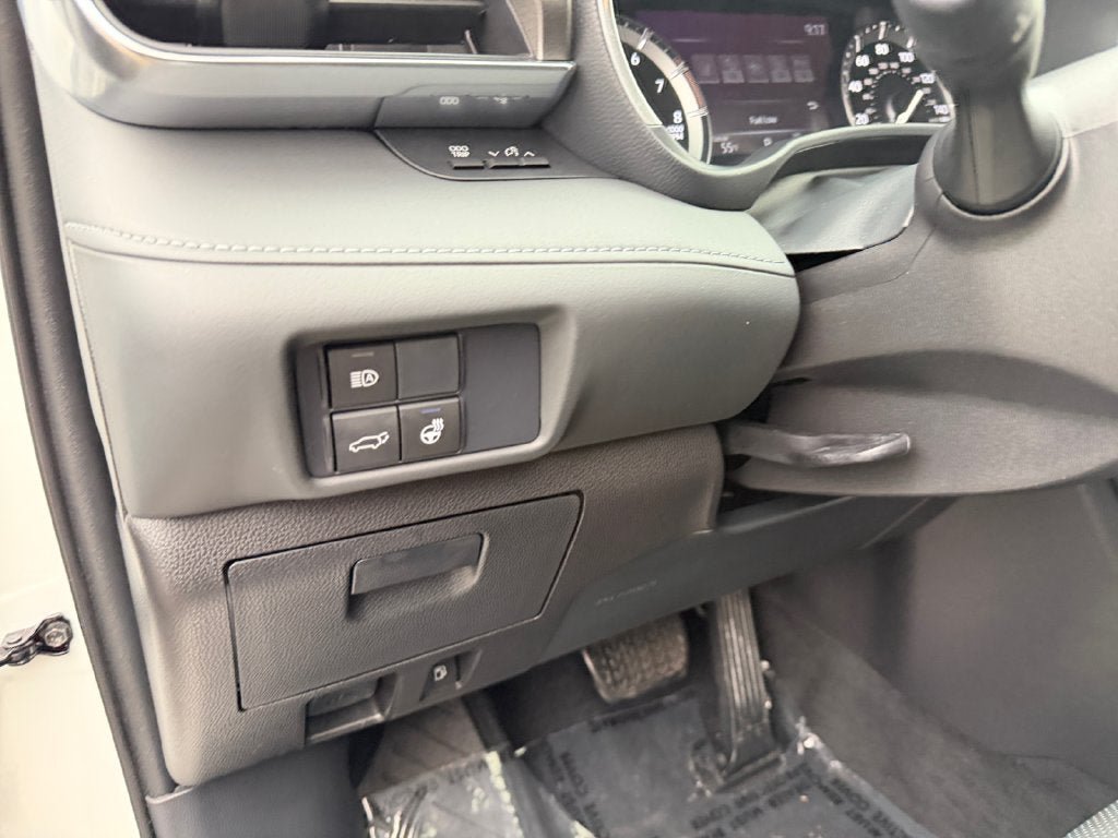 Used 2021 Toyota Highlander Limited AWD/4WD image 19