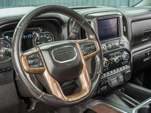 Used 2021 GMC Sierra 2500 Denali w/ Denali Ultimate Package AWD/4WD image 24