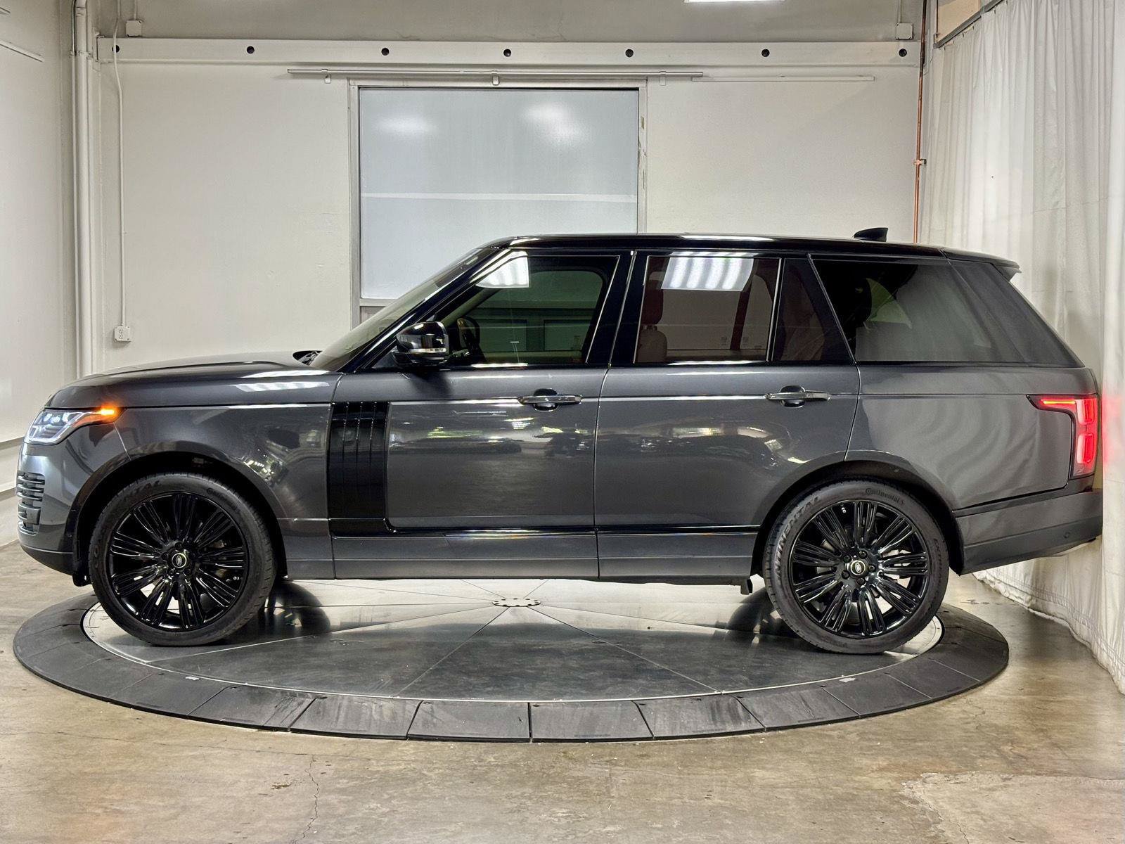 Used 2018 Land Rover Range Rover HSE AWD/4WD image 6