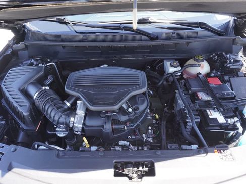 Certified 2024 Cadillac XT6 Premium Luxury FWD image 7