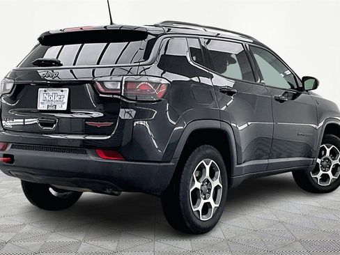 Used 2022 Jeep Compass Trailhawk w/ Trailhawk Elite Group image 2