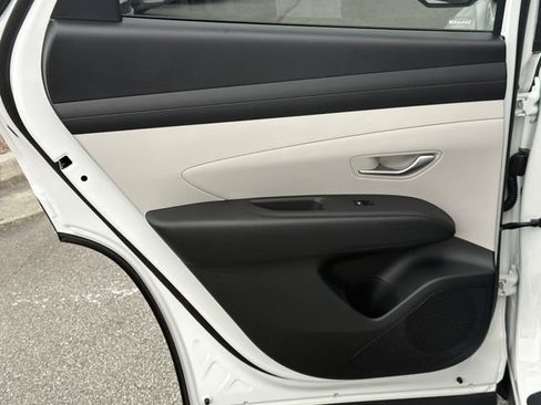 New 2026 Hyundai Tucson SEL image 21