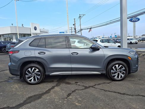 Certified 2025 Volkswagen Tiguan S image 8