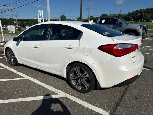 Used 2015 Kia Forte EX w/ Premium Package FWD image 7
