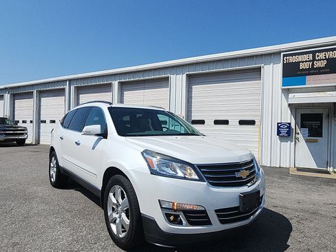 Used 2017 Chevrolet Traverse Premier FWD image 7