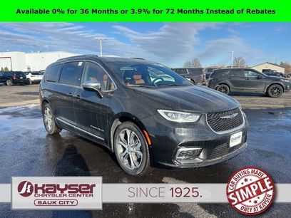 New 2026 Chrysler Pacifica Pinnacle w/ Trailer Tow Group