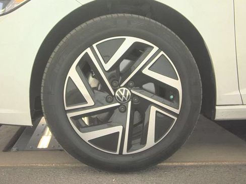 Used 2023 Volkswagen Jetta SEL FWD image 19