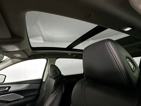 Used 2024 Acura MDX FWD image 18