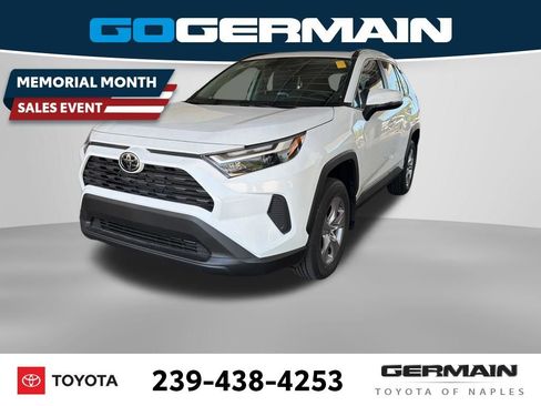 Used 2025 Toyota RAV4 XLE w/ Convenience Package FWD image 1