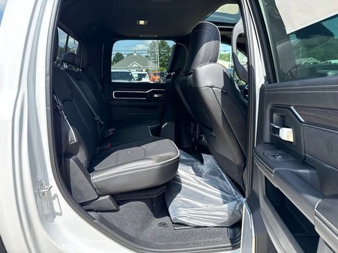 New 2026 RAM 2500 Laramie AWD/4WD image 26