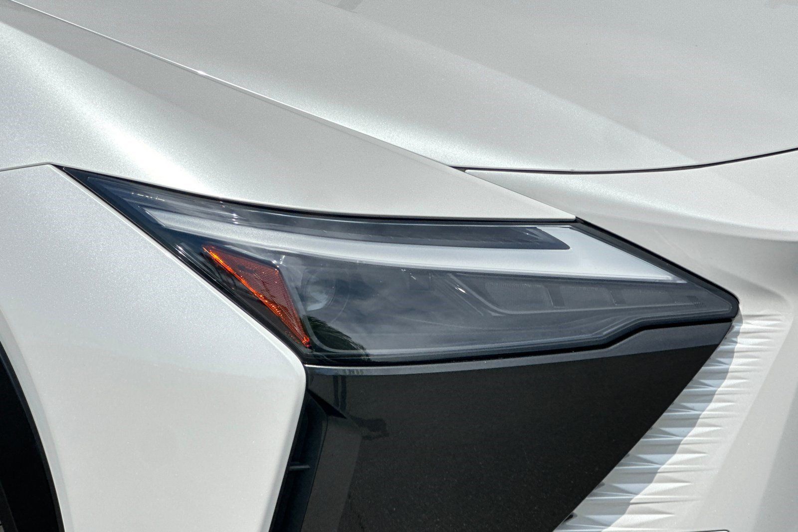 Certified 2025 Lexus RZ 450e AWD/4WD image 13